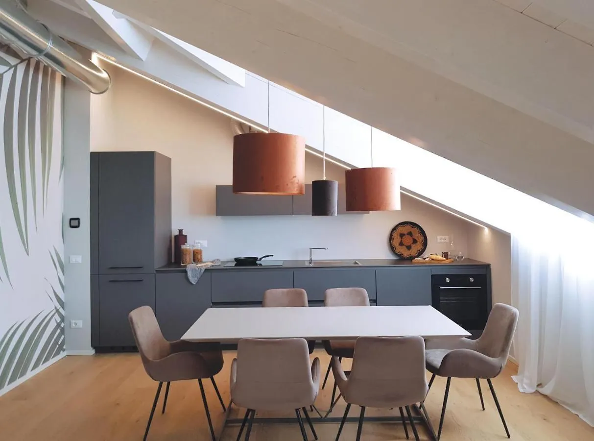 Ar Chelsea Penthouse Apartment Bergamo 0*,  Italy